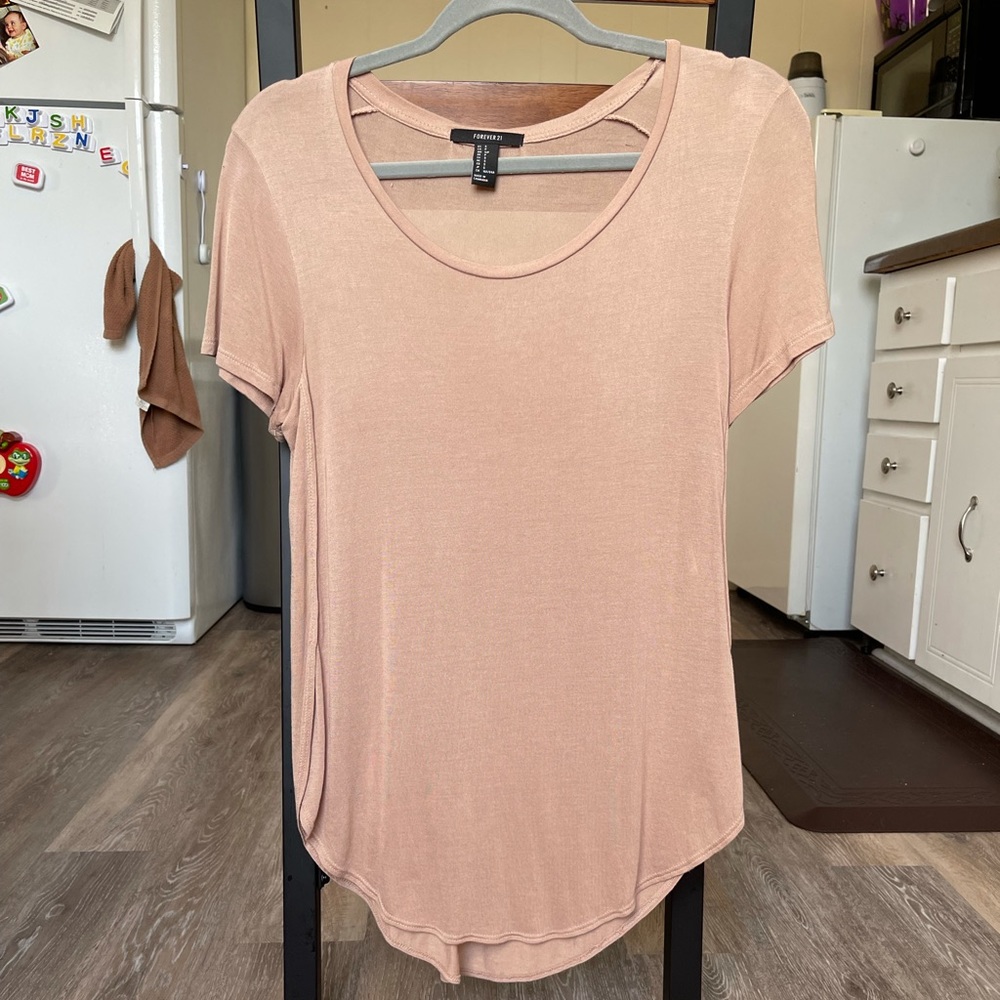 Forever 21 Dolphin Hem T-Shirt